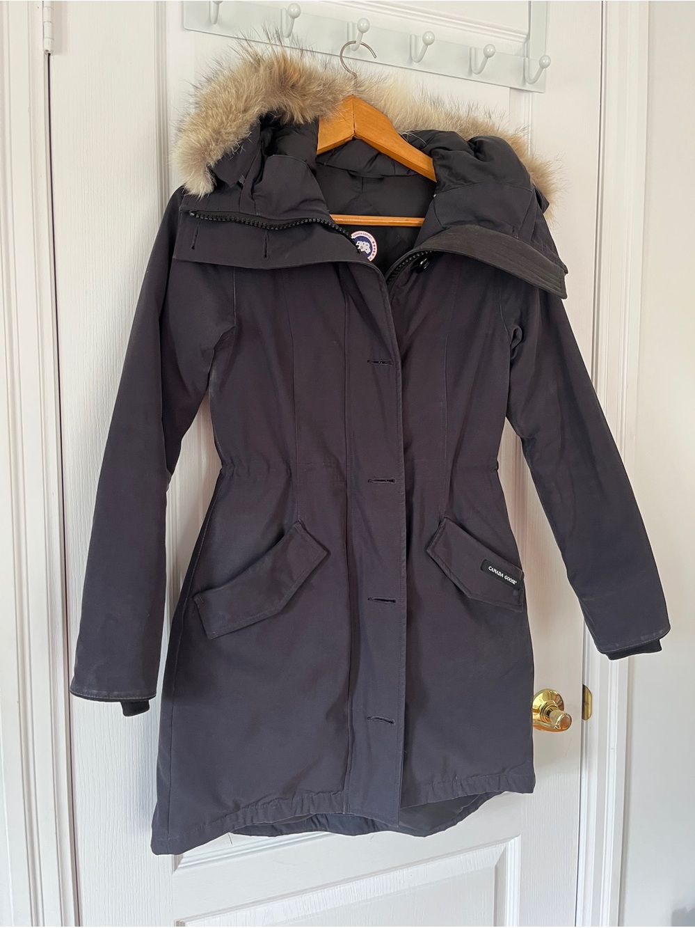 Canada Goose Women’s Victoria Parka Navy XXS with Fur Hood